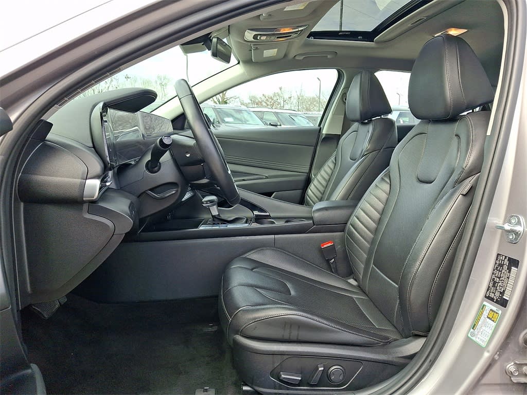 Thumbnail: 2025 Hyundai Elantra - 10