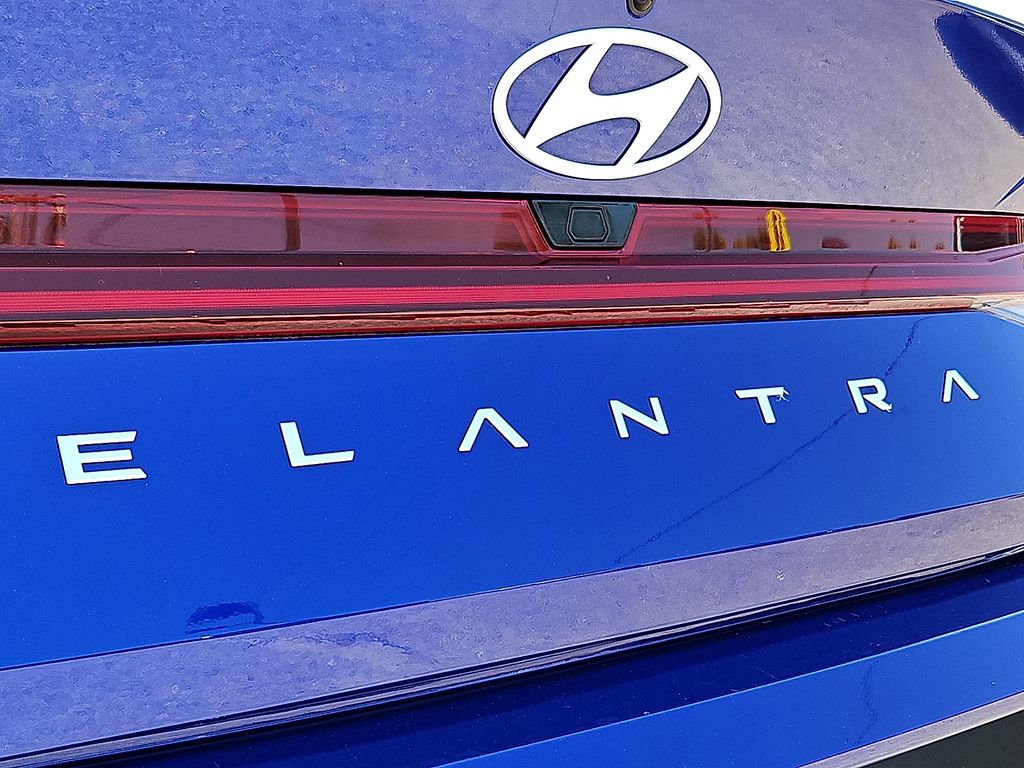 Thumbnail: 2025 Hyundai Elantra - 33