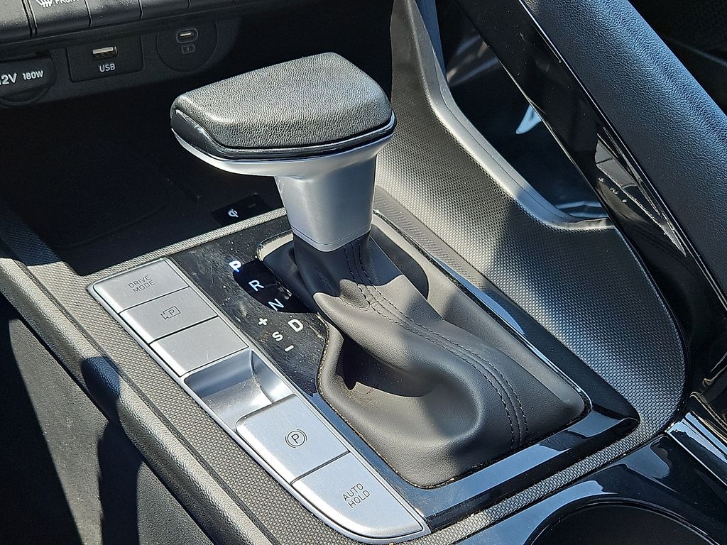 Thumbnail: 2025 Hyundai Elantra - 13