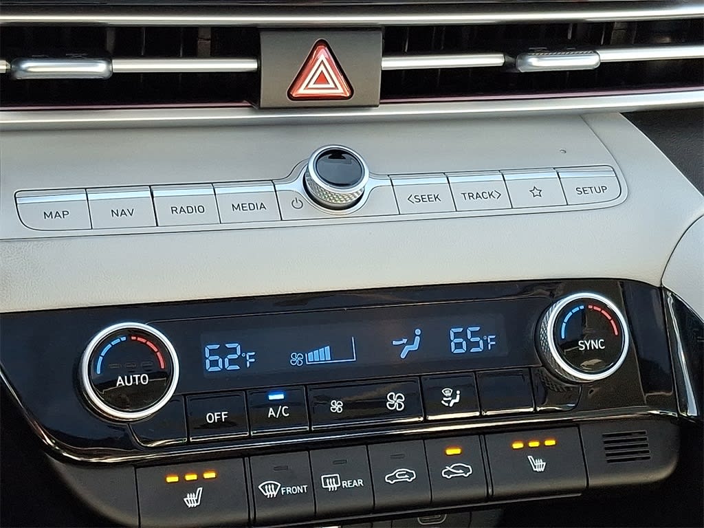 Thumbnail: 2025 Hyundai Elantra - 21