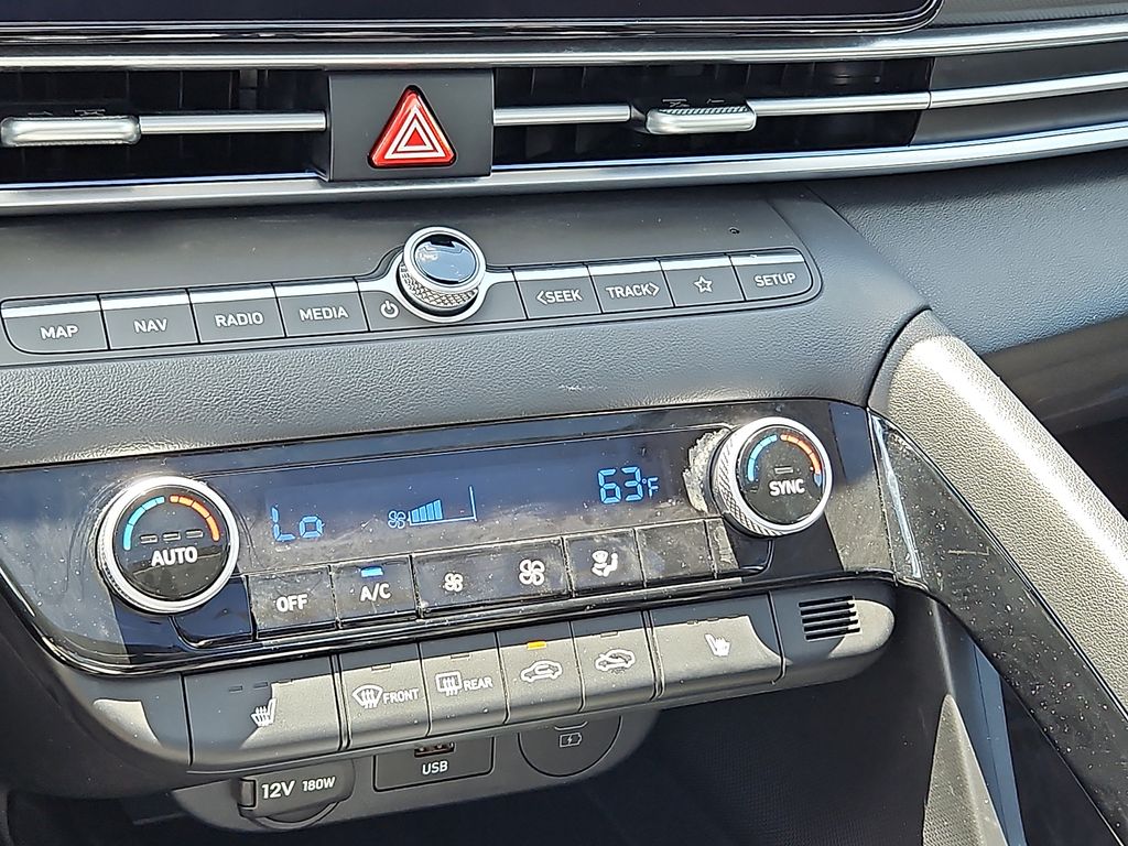 Thumbnail: 2025 Hyundai Elantra - 21