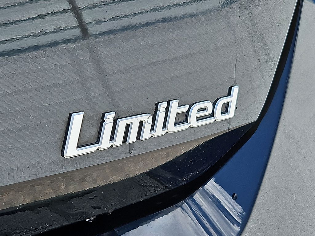 Thumbnail: 2025 Hyundai Elantra - 35