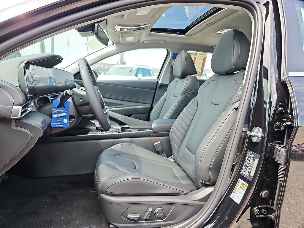 Thumbnail: 2026 Hyundai Elantra - 9