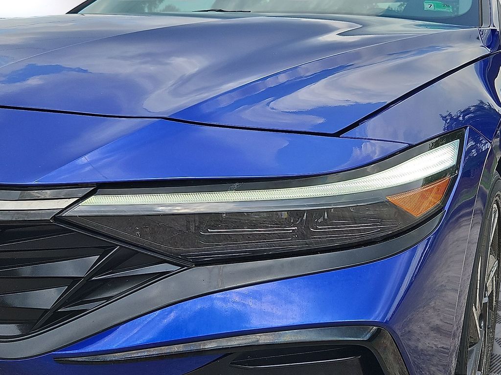 Thumbnail: 2024 Hyundai Elantra - 19