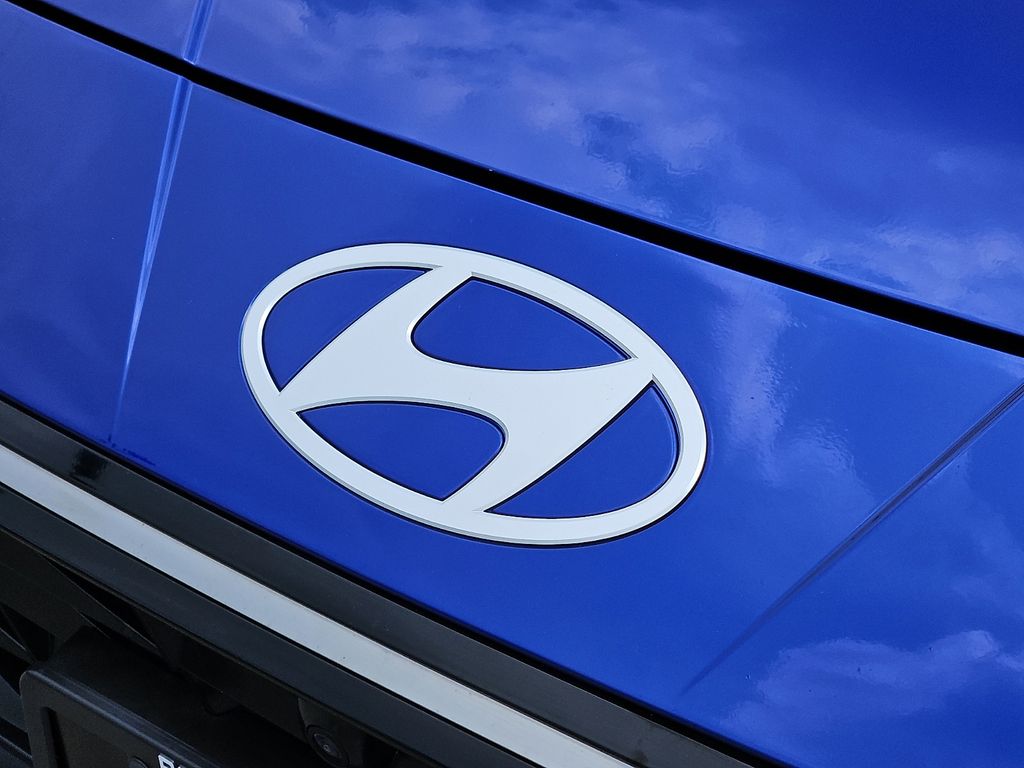 Thumbnail: 2024 Hyundai Elantra - 32