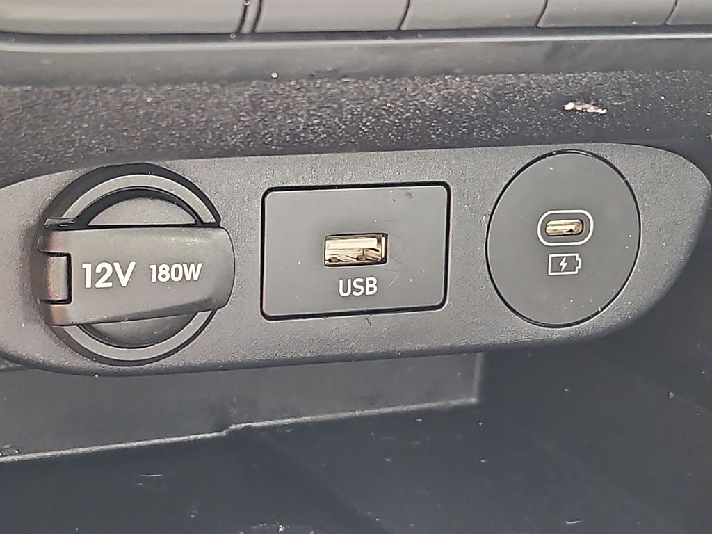 Thumbnail: 2024 Hyundai Elantra - 28