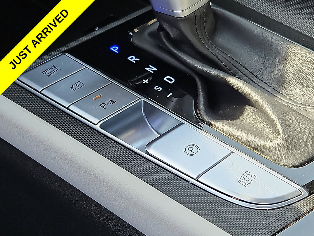 Thumbnail: 2024 Hyundai Elantra - 16