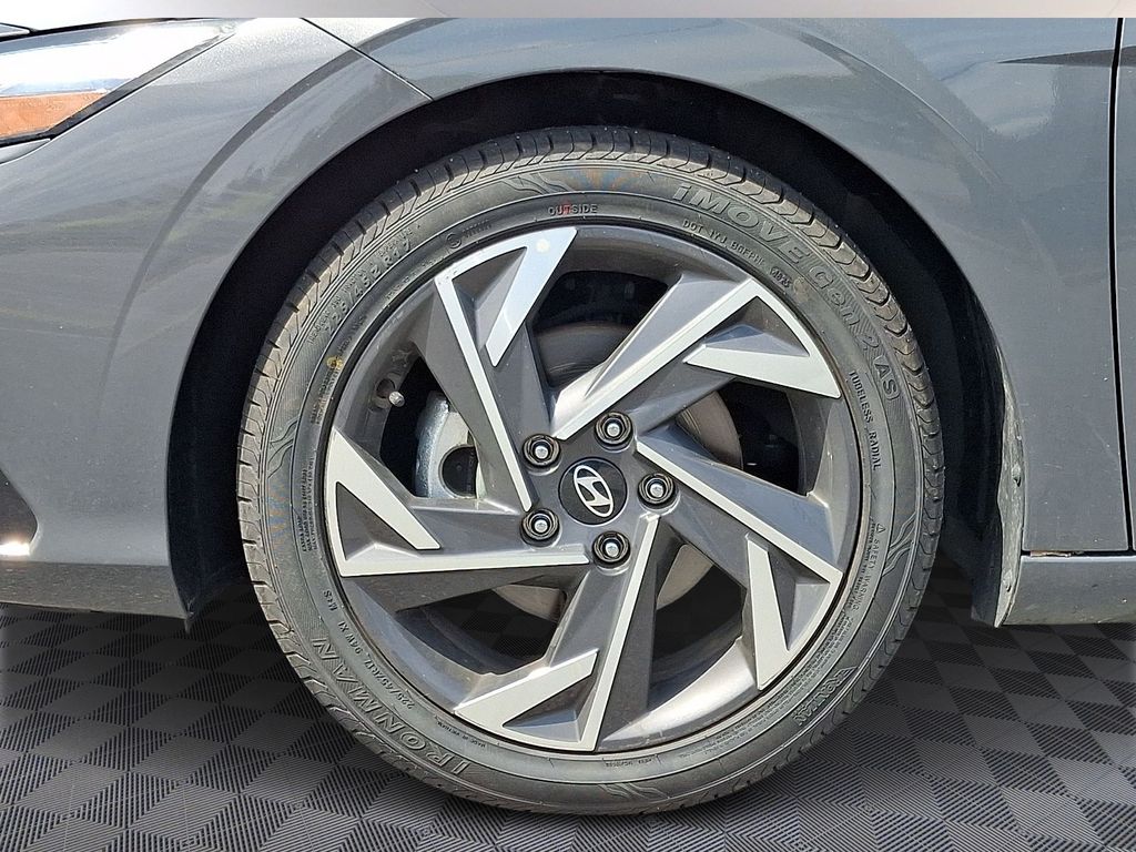 Thumbnail: 2025 Hyundai Elantra - 8