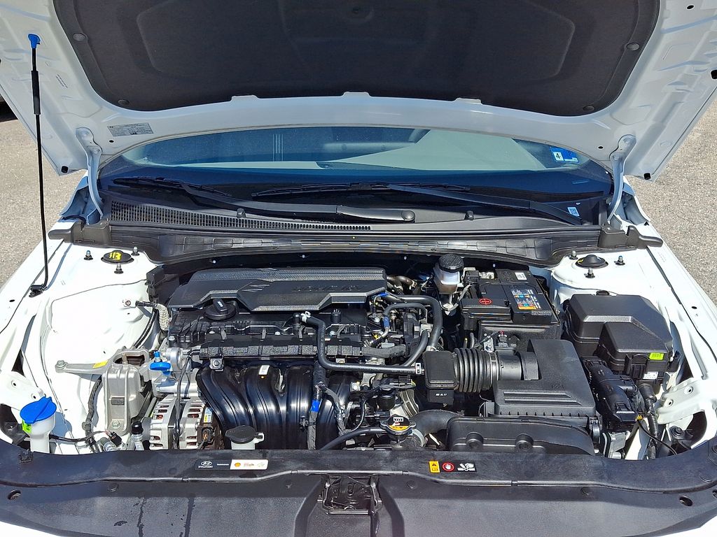 Thumbnail: 2025 Hyundai Elantra - 8