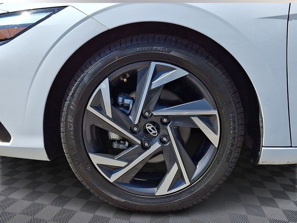 Thumbnail: 2025 Hyundai Elantra - 7