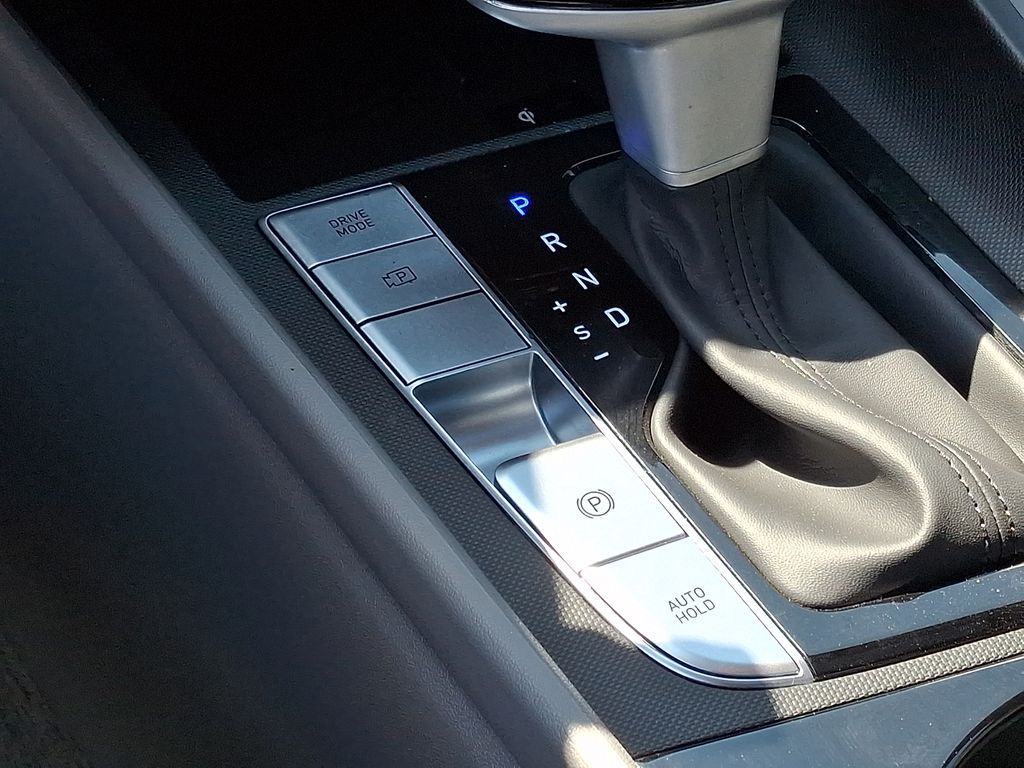 Thumbnail: 2025 Hyundai Elantra - 28