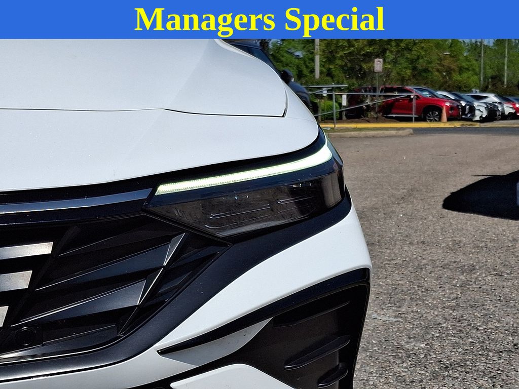 Thumbnail: 2025 Hyundai Elantra - 20