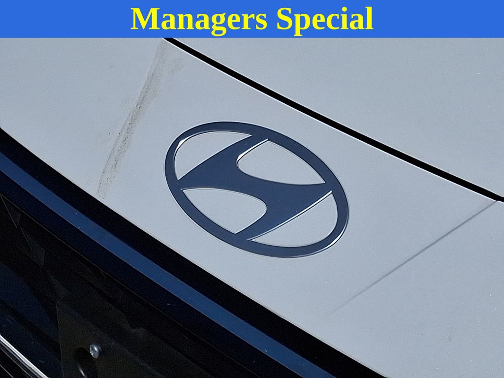 Thumbnail: 2025 Hyundai Elantra - 30