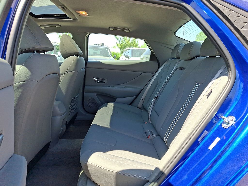 Thumbnail: 2025 Hyundai Elantra - 12