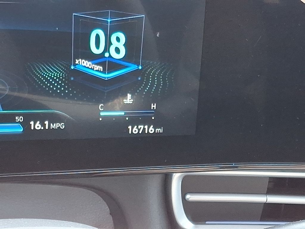 Thumbnail: 2025 Hyundai Elantra - 15