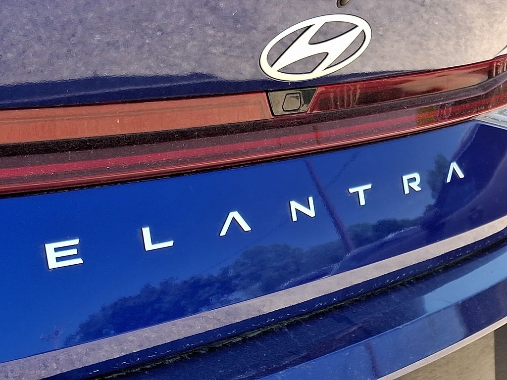 Thumbnail: 2025 Hyundai Elantra - 34