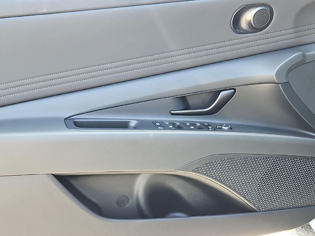 Thumbnail: 2026 Hyundai Elantra - 16