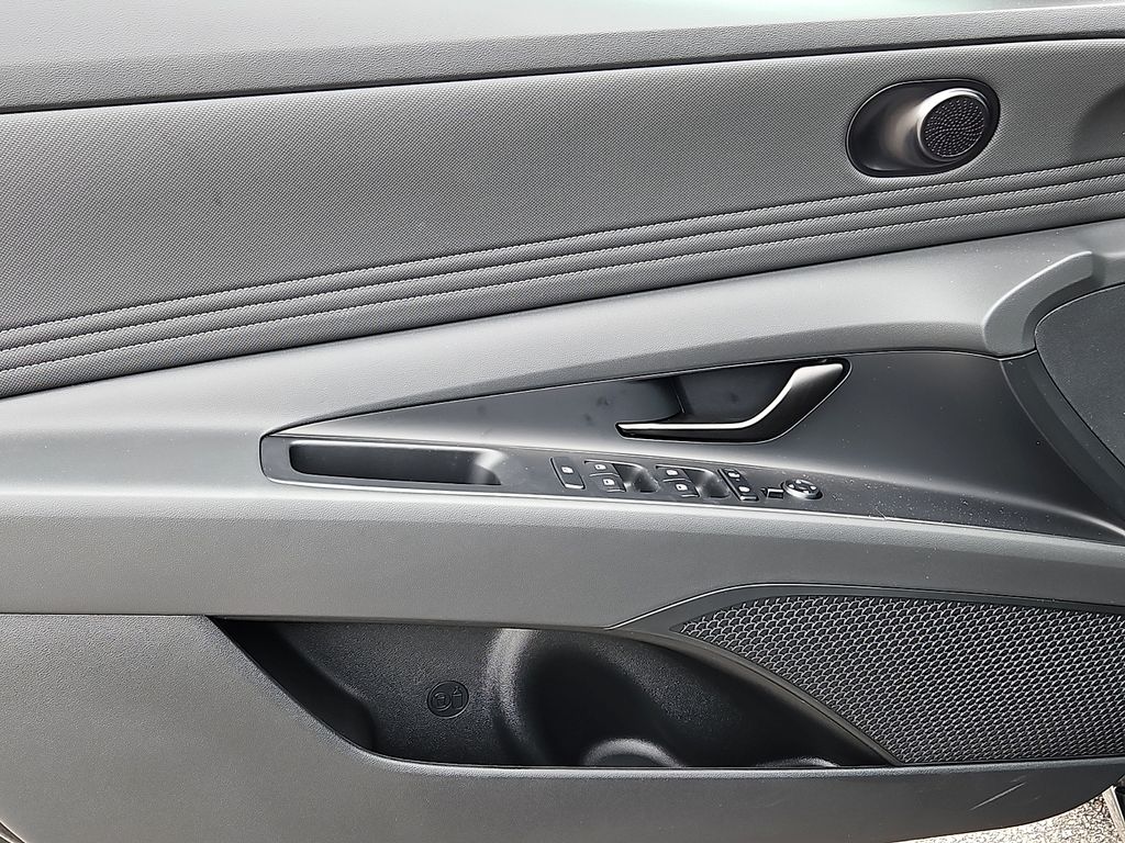 Thumbnail: 2026 Hyundai Elantra - 15