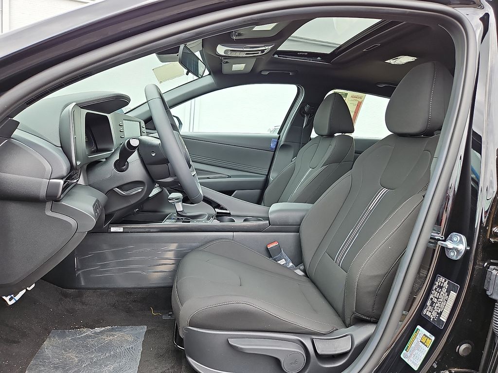 Thumbnail: 2026 Hyundai Elantra - 8