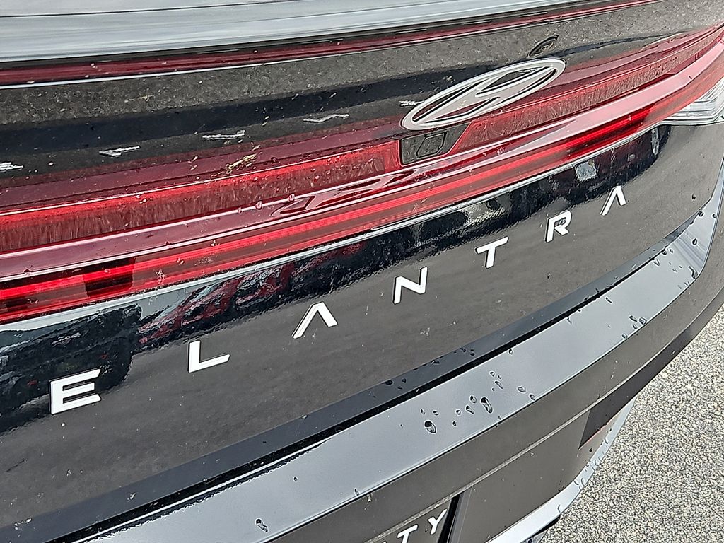 Thumbnail: 2026 Hyundai Elantra - 24
