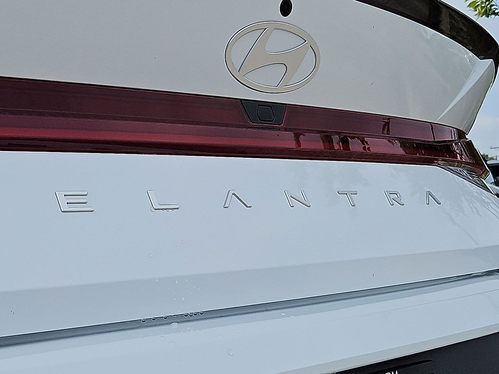 Thumbnail: 2026 Hyundai Elantra - 5