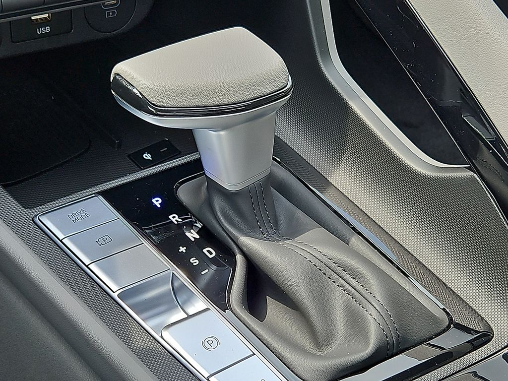 Thumbnail: 2026 Hyundai Elantra - 10