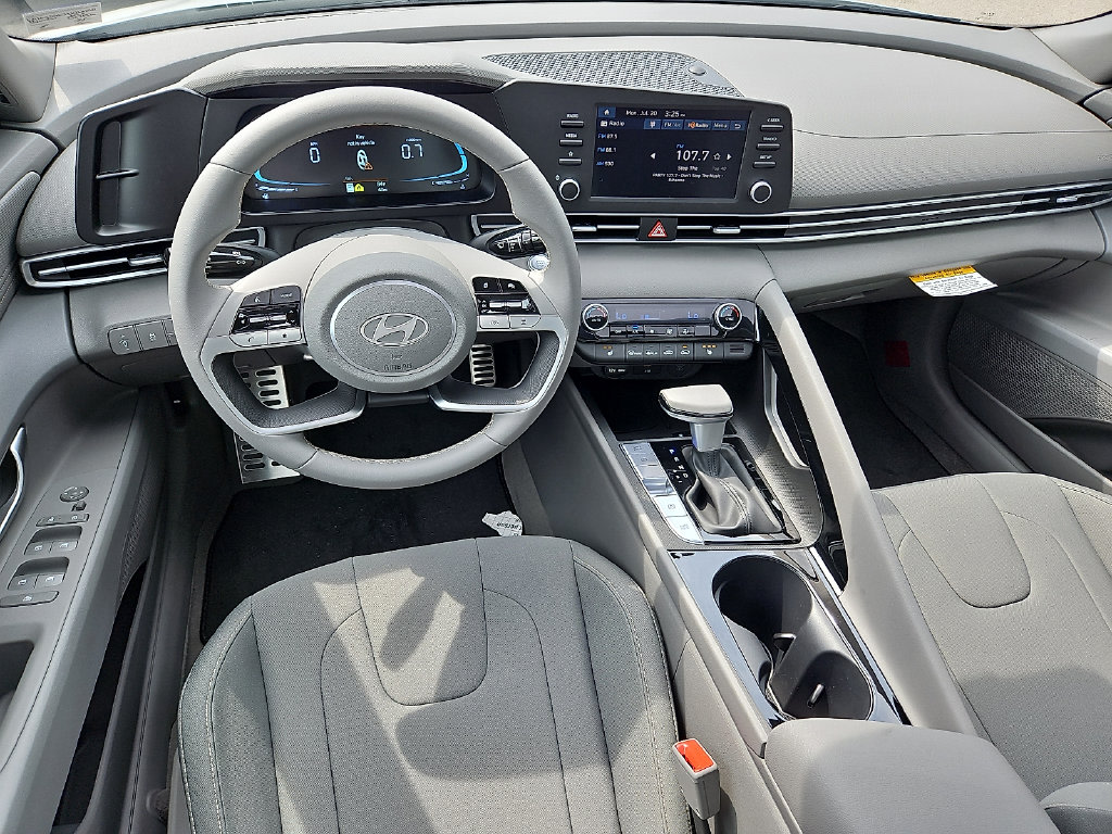 Thumbnail: 2026 Hyundai Elantra - 2