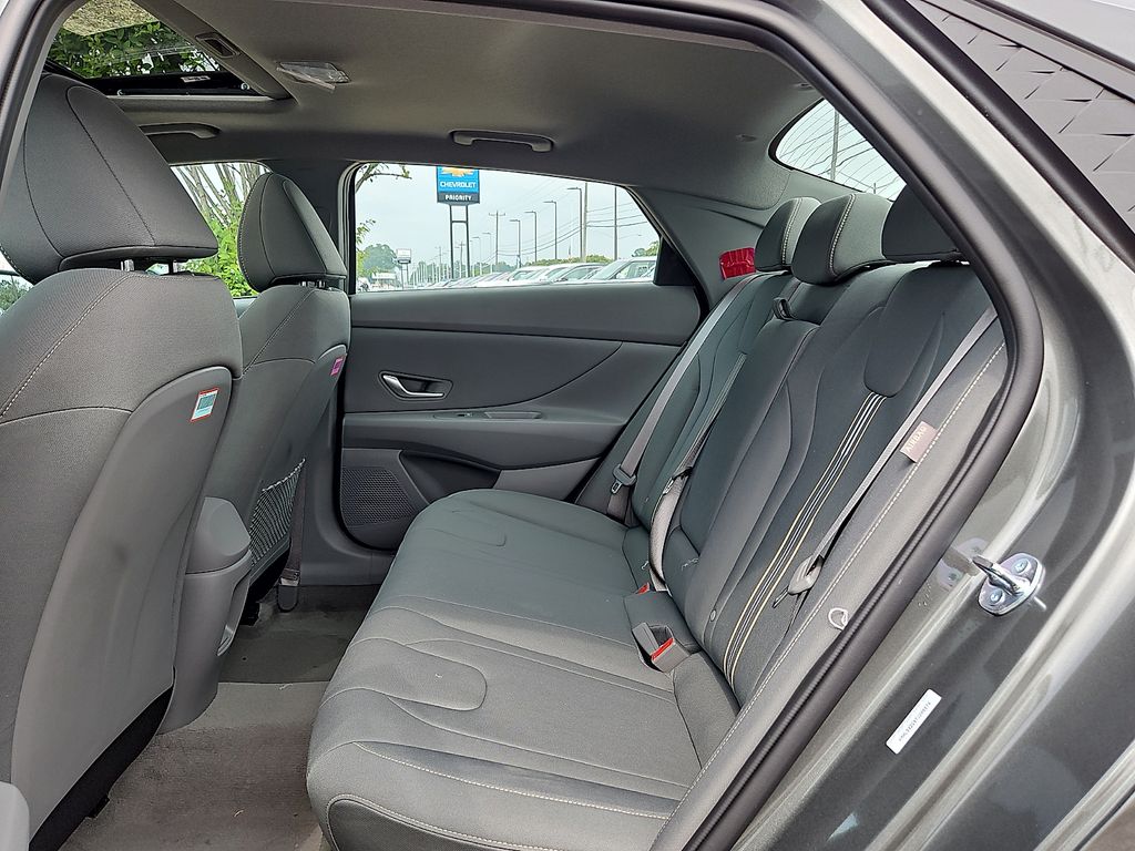 Thumbnail: 2026 Hyundai Elantra - 9