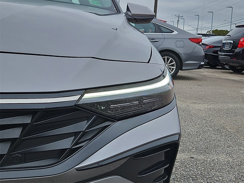 Thumbnail: 2024 Hyundai Elantra - 20