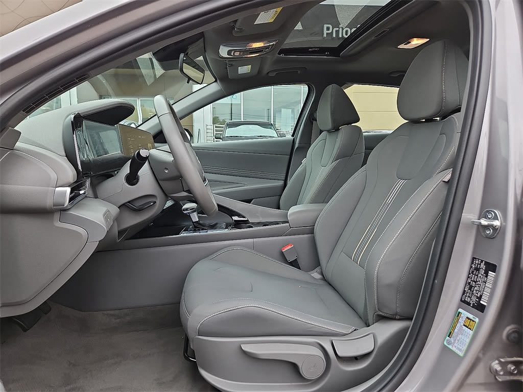 Thumbnail: 2024 Hyundai Elantra - 10