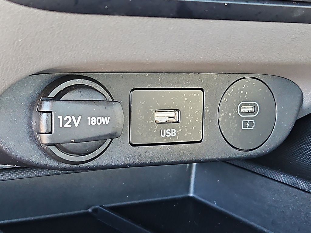Thumbnail: 2024 Hyundai Elantra - 30