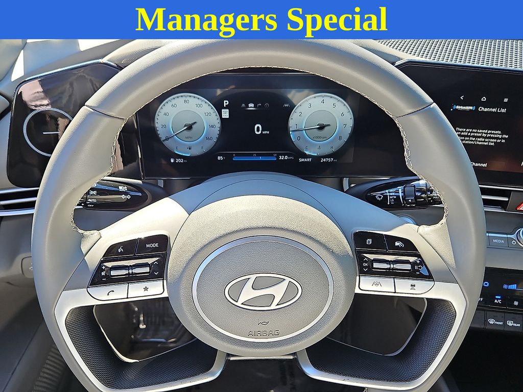 Thumbnail: 2024 Hyundai Elantra - 10