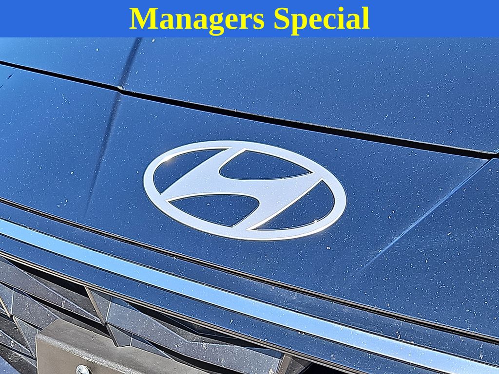 Thumbnail: 2024 Hyundai Elantra - 32