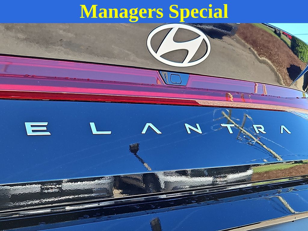 Thumbnail: 2024 Hyundai Elantra - 33