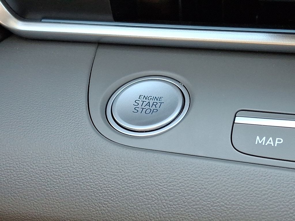 Thumbnail: 2025 Hyundai Elantra - 26