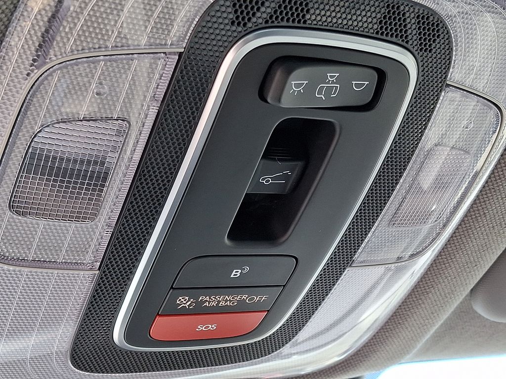 Thumbnail: 2025 Hyundai Elantra - 30