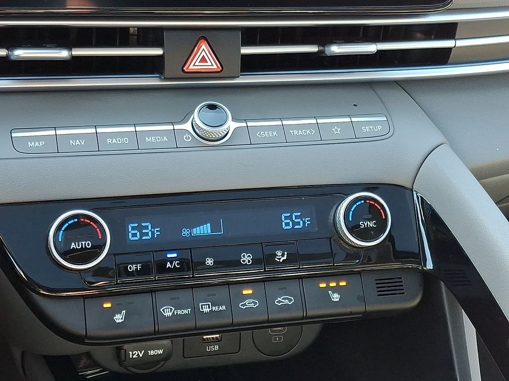 Thumbnail: 2025 Hyundai Elantra - 21