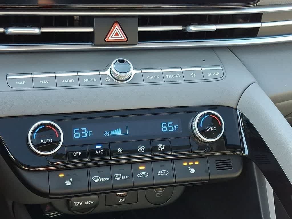 Thumbnail: 2025 Hyundai Elantra - 25