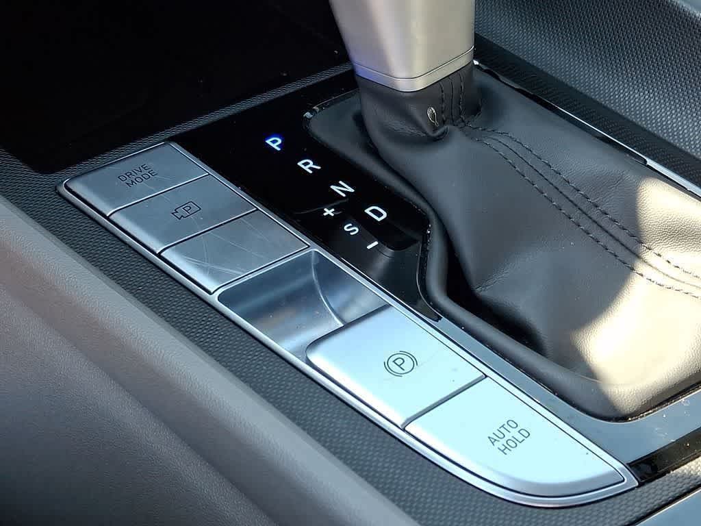 Thumbnail: 2025 Hyundai Elantra - 32