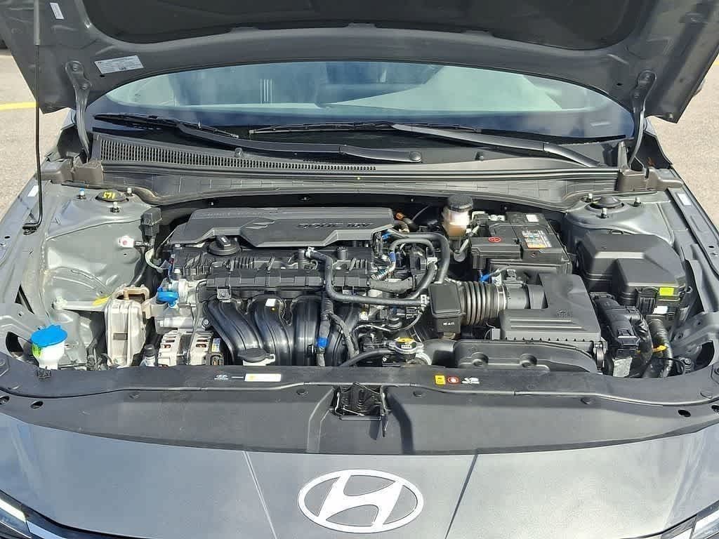 Thumbnail: 2025 Hyundai Elantra - 9