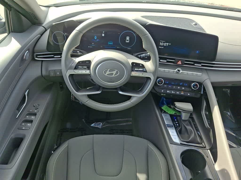Thumbnail: 2025 Hyundai Elantra - 2