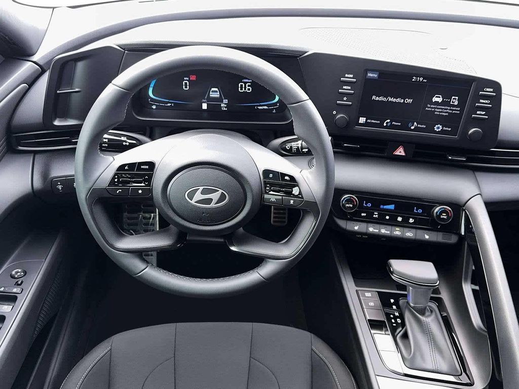 Thumbnail: 2026 Hyundai Elantra - 2