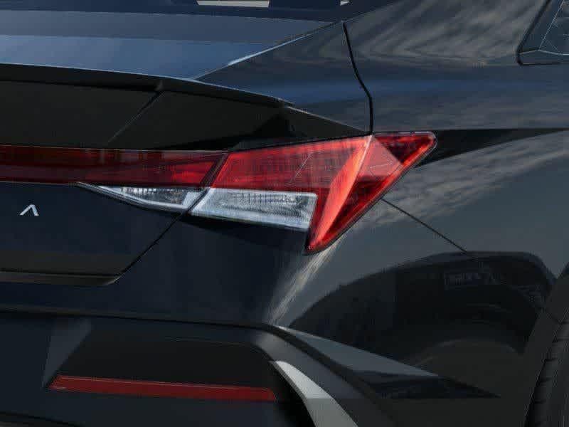 Thumbnail: 2026 Hyundai Elantra - 4
