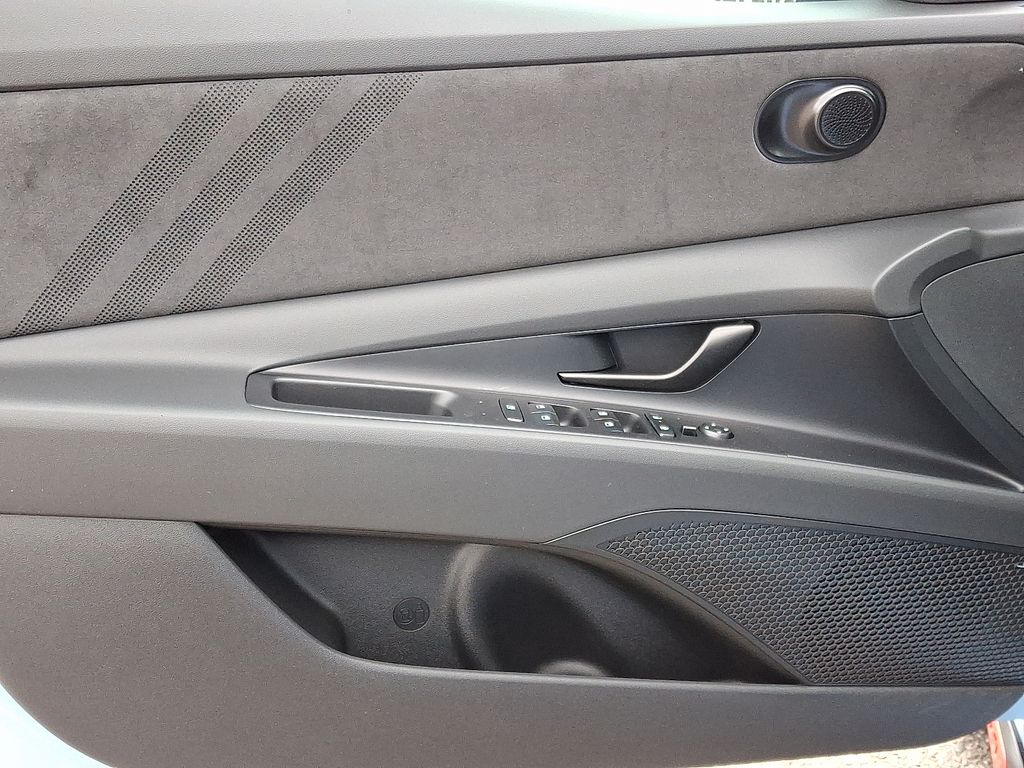 Thumbnail: 2026 Hyundai Elantra - 14