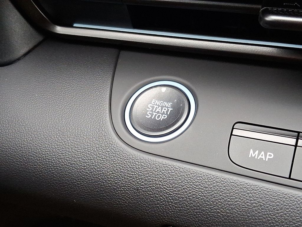 Thumbnail: 2026 Hyundai Elantra - 19