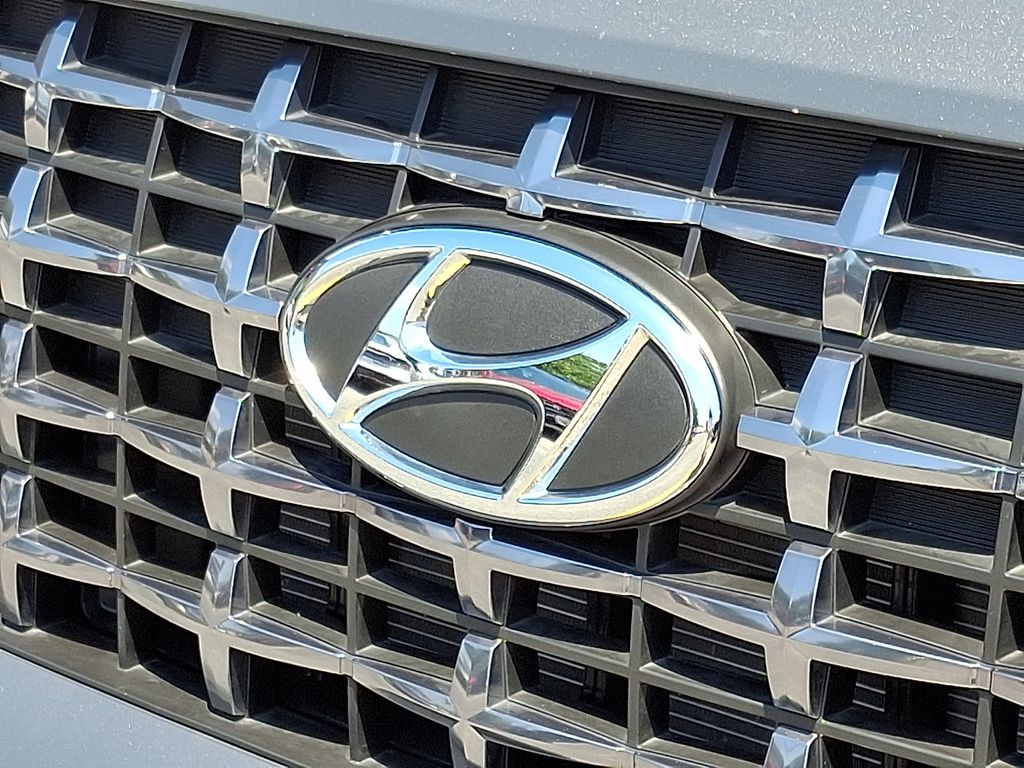 Thumbnail: 2025 Hyundai Venue - 7