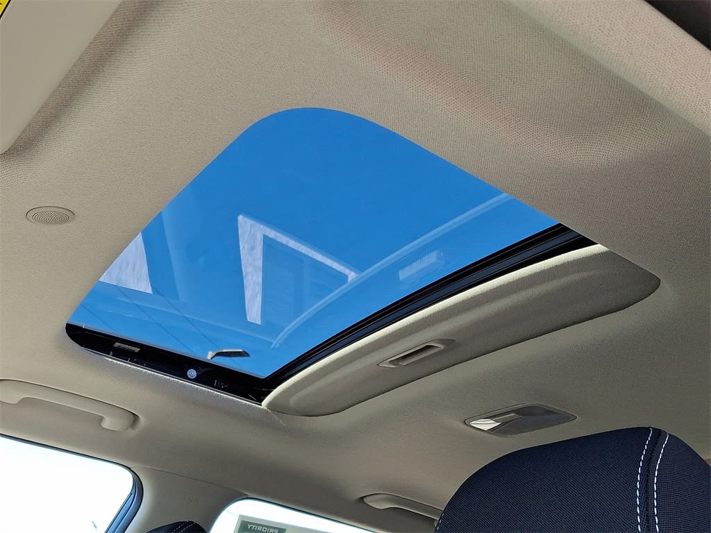 Thumbnail: 2026 Hyundai Venue - 14