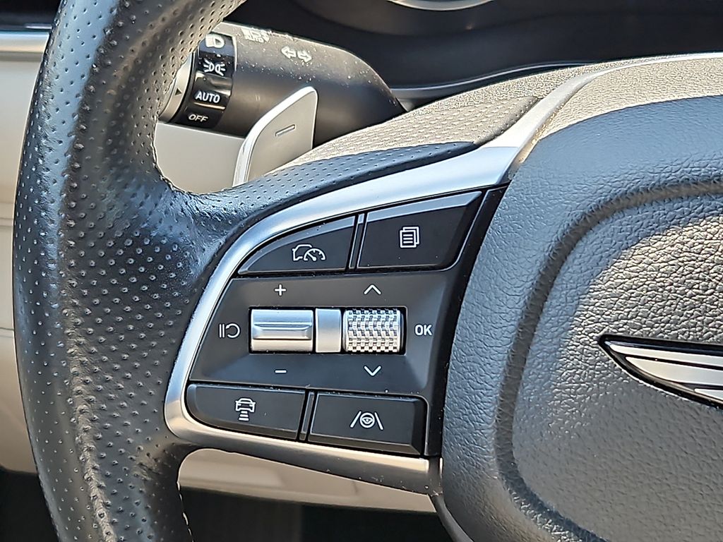 Thumbnail: 2025 Genesis G70 - 23