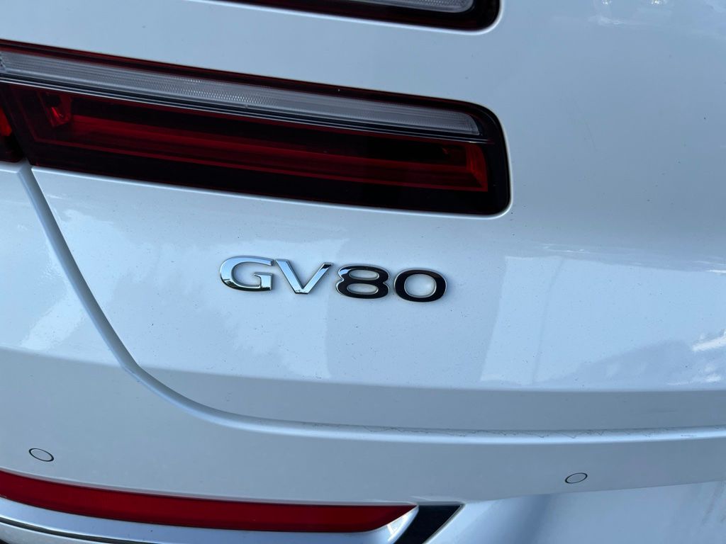 Thumbnail: 2021 Genesis GV80 - 32