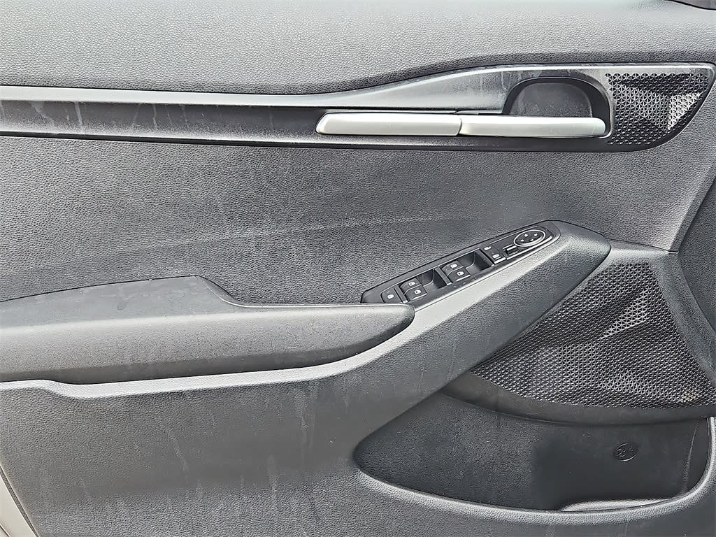 Thumbnail: 2023 Kia Seltos - 21